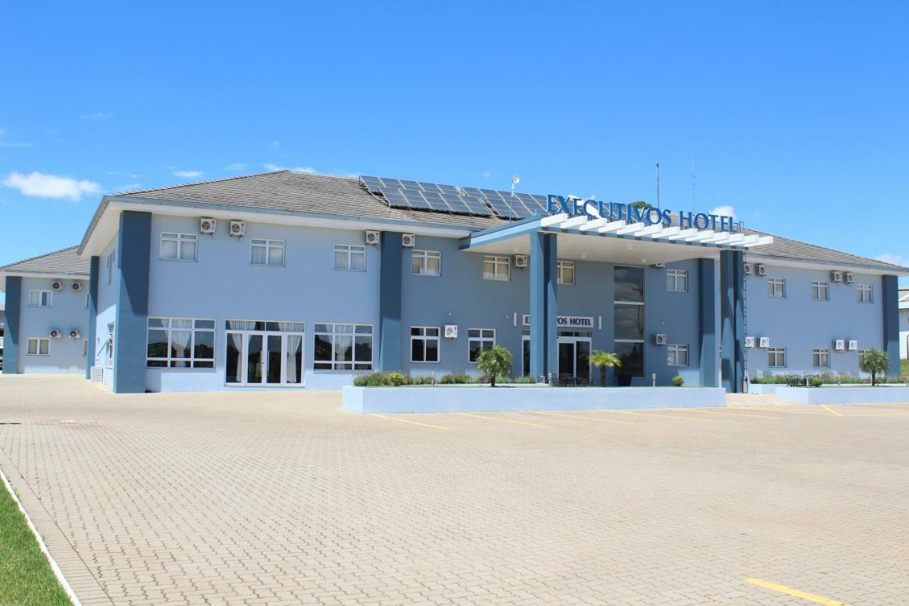 Executivos Hotel Cruz Alta Ngoại thất bức ảnh